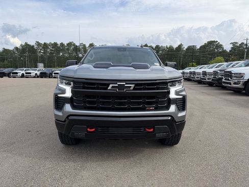 Used 2024 Chevrolet Silverado 1500 LT Trail Boss w/ Protection Package AWD/4WD image 2