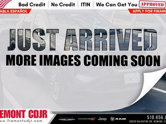 Used 2021 Nissan Rogue S FWD video 1