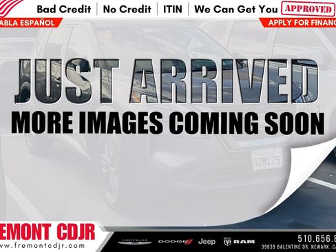 Used 2021 Nissan Rogue S FWD image 1