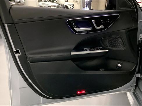 Used 2025 Mercedes-Benz C 300 Sedan image 20