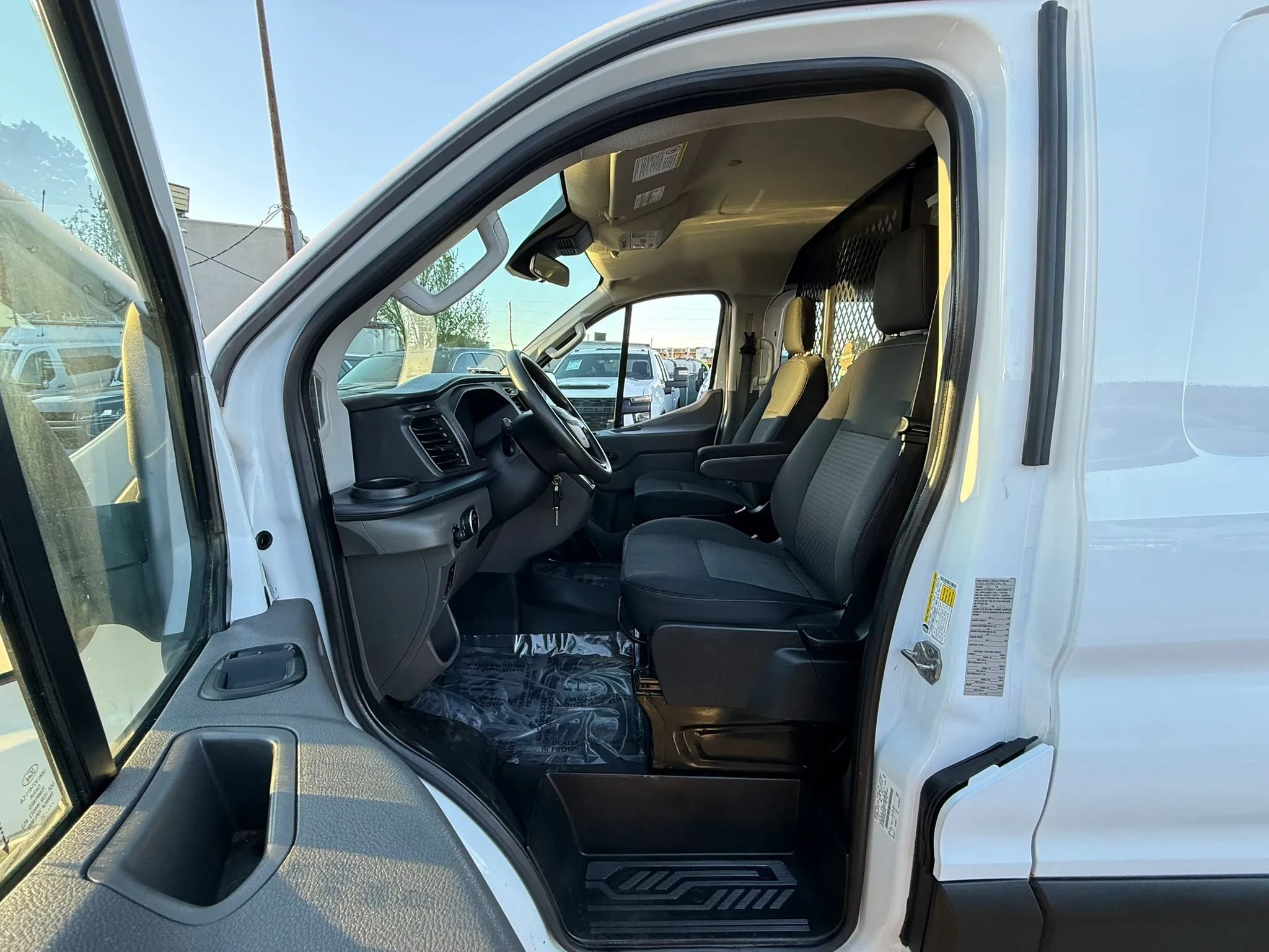 Used 2021 Ford Transit 250 Low Roof w/ Exterior Upgrade Package RWD image 28