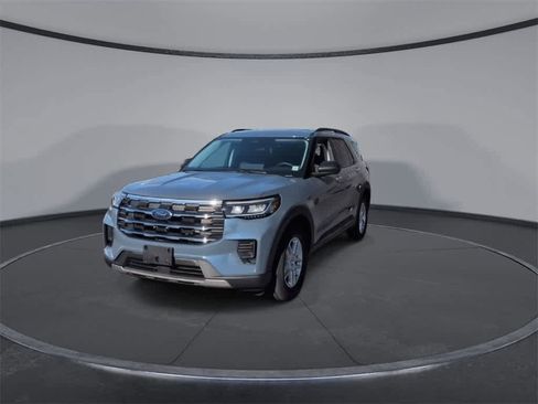 New 2026 Ford Explorer Active image 3