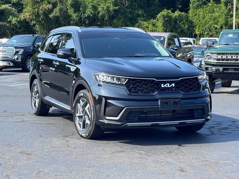 Used 2022 Kia Sorento S FWD image 1