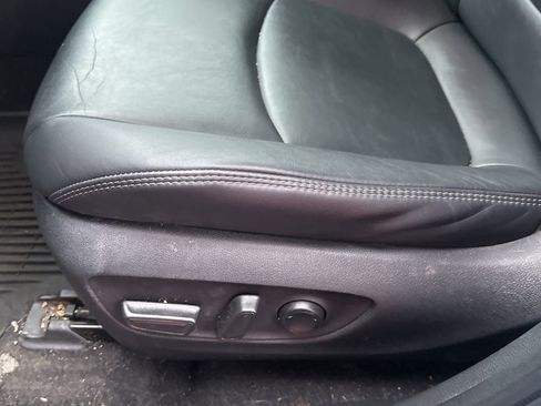 Used 2022 Toyota RAV4 XLE Premium image 22