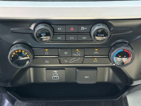 New 2026 Ford F250 XL w/ 360-Degree Camera Package RWD image 23