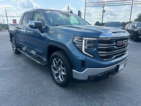 Used 2024 GMC Sierra 1500 SLT AWD/4WD image 6