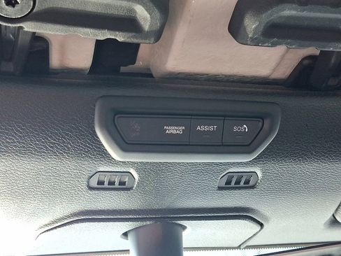 Used 2023 Jeep Wrangler Unlimited image 32