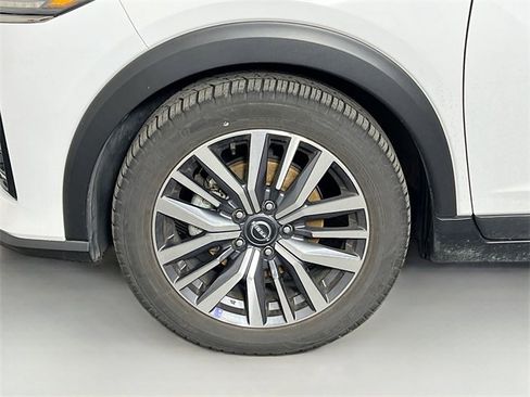 Used 2024 Nissan Kicks SR image 25