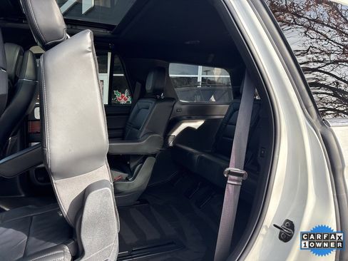 Used 2024 Lincoln Navigator Reserve image 37