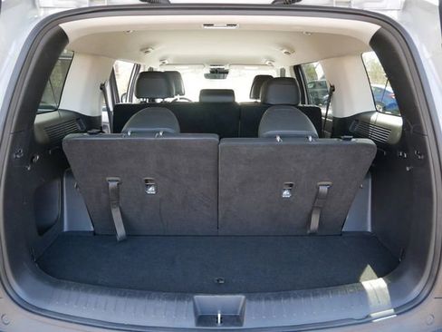 Used 2025 Hyundai Santa Fe SEL FWD image 10