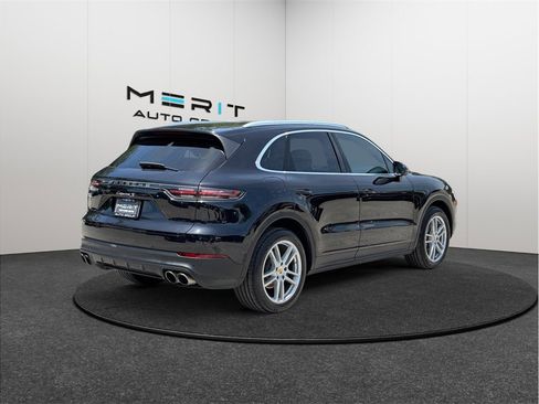Used 2019 Porsche Cayenne S AWD/4WD image 9