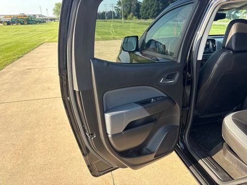 Used 2015 Chevrolet Colorado Z71 w/ LPO, Gearon Bar Package AWD/4WD image 15
