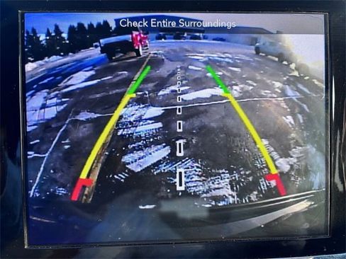 Used 2019 Jeep Grand Cherokee Laredo w/ 18" Wheel & 8.4" Radio Group image 23