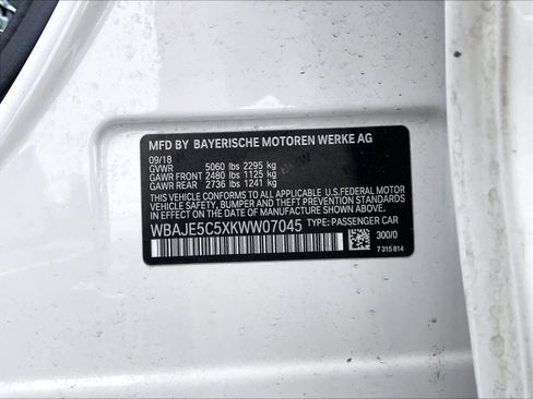 Used 2019 BMW 540i w/ Premium Package image 31