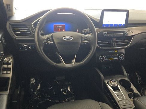 Used 2020 Ford Escape Titanium FWD image 16