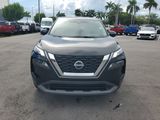 Used 2023 Nissan Rogue S image 2