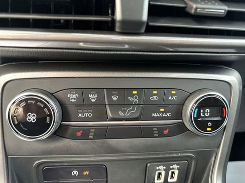 Used 2022 Ford EcoSport SE w/ Interior Protection Package AWD/4WD image 19