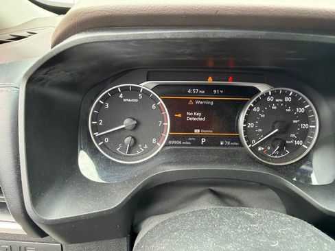 Used 2023 Nissan Rogue S AWD/4WD image 15