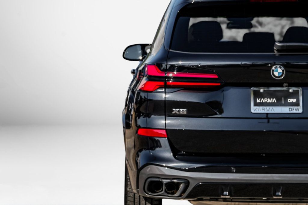 Used 2024 BMW X5 M60i AWD/4WD image 44