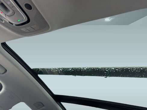 Used 2019 Audi Q5 2.0T Premium Plus w/ Premium Plus Package image 16