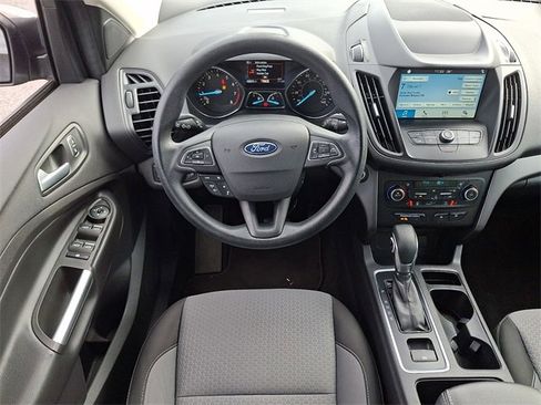Used 2019 Ford Escape SE image 11