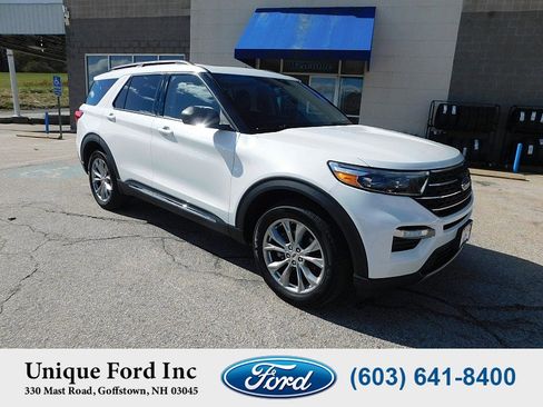 Used 2023 Ford Explorer XLT w/ Equipment Group 202A AWD/4WD image 2