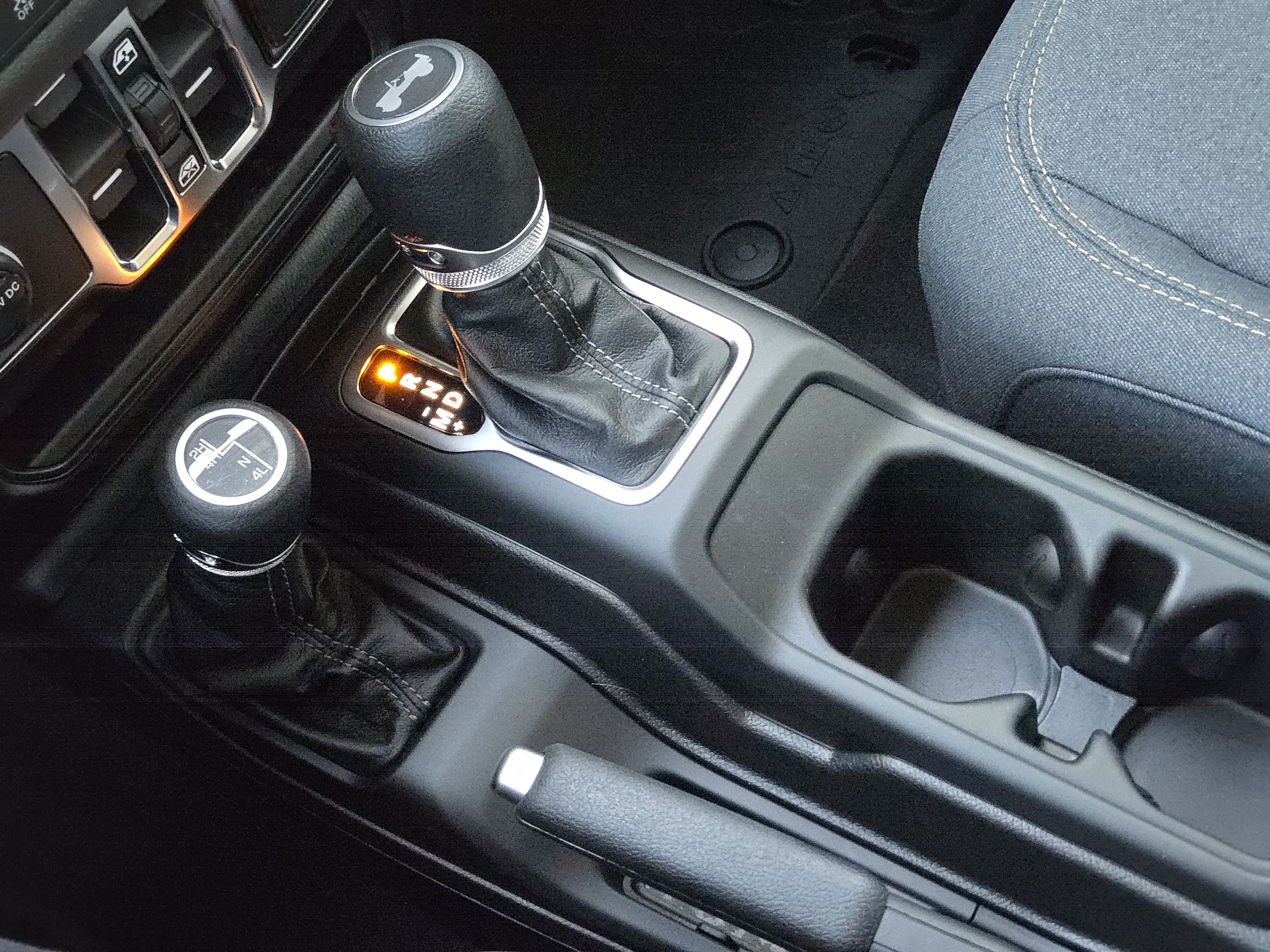 New 2026 Jeep Wrangler Unlimited Sport AWD/4WD image 17