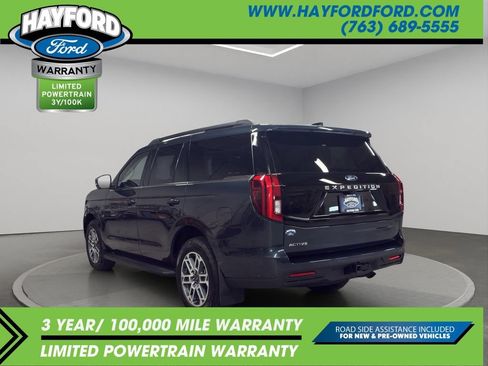 Used 2025 Ford Expedition Active AWD/4WD image 5