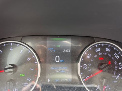 Used 2019 Toyota RAV4 XLE Premium FWD image 21