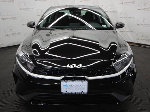 Used 2023 Kia Forte LXS w/ LXS Technology Package image 10