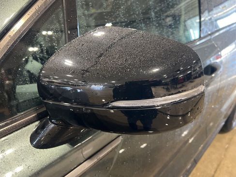 Certified 2023 Kia Sorento S image 30