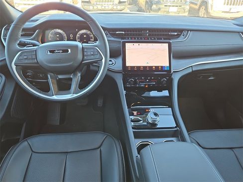 New 2025 Jeep Grand Cherokee L Limited image 14