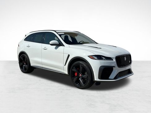 Used 2023 Jaguar F-PACE SVR image 7