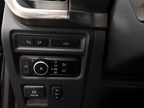 Used 2023 Ford F150 Lariat w/ Equipment Group 502A High AWD/4WD image 19