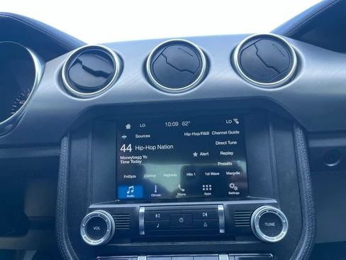 Used 2018 Ford Mustang GT Premium RWD image 25