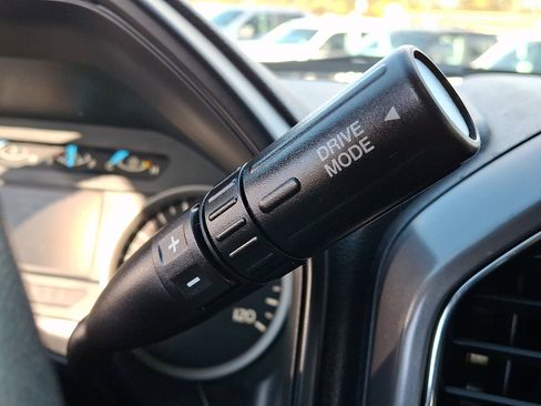 Certified 2019 Ford F150 XLT w/ Equipment Group 302A Luxury image 16