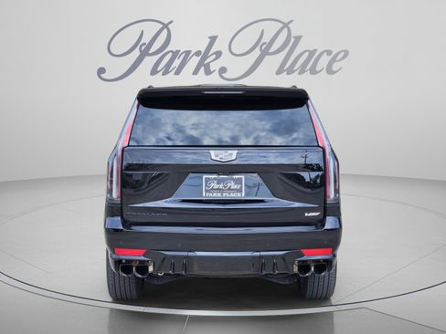 Used 2024 Cadillac Escalade V w/ LPO, ONYX Package AWD/4WD image 3