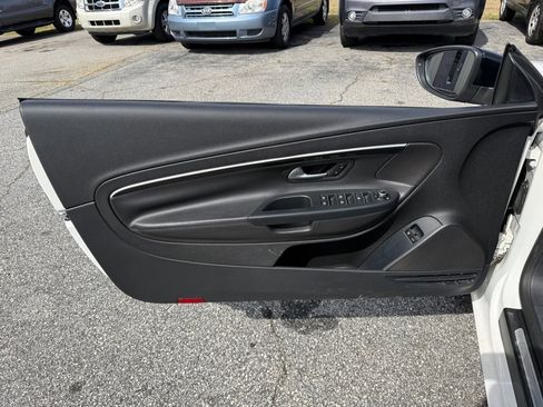 Used 2014 Volkswagen Eos image 16