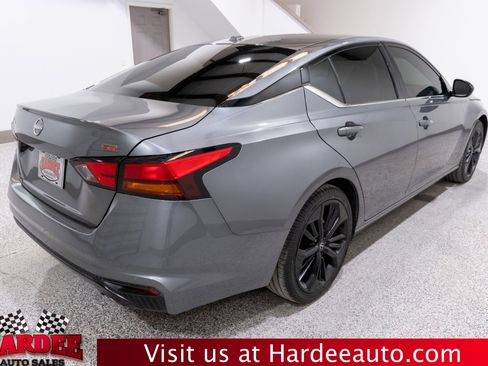 Used 2024 Nissan Altima 2.5 SR FWD image 5