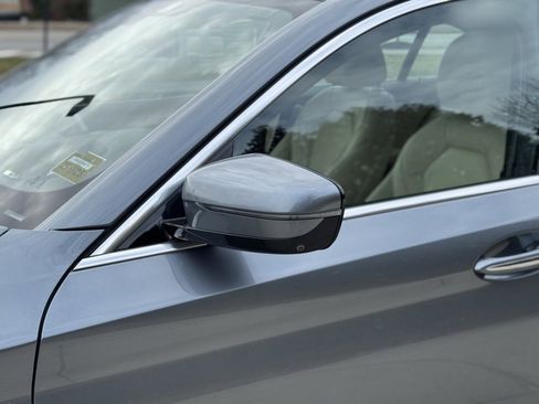 Used 2018 BMW 530e xDrive image 17