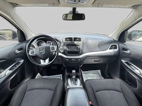 Used 2020 Dodge Journey SE w/ SE Popular Equipment Group FWD image 13