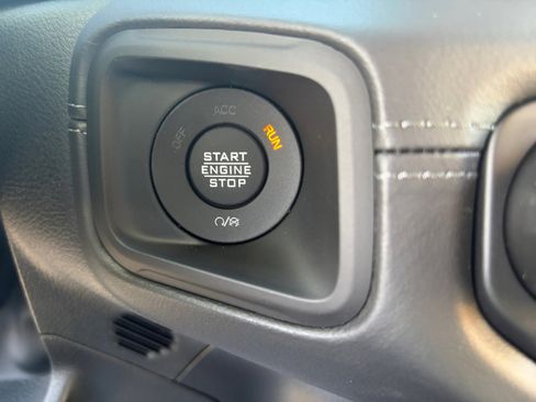 New 2026 Jeep Wrangler Unlimited Rubicon AWD/4WD image 29
