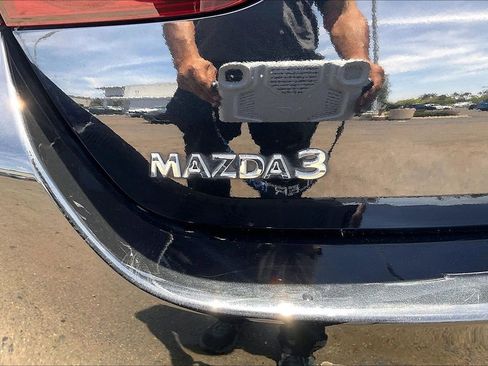 Used 2025 MAZDA MAZDA3 s FWD image 6