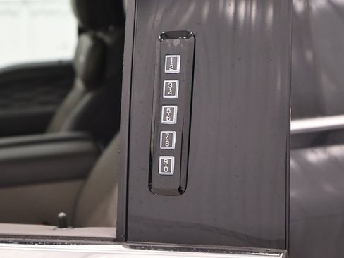 New 2026 Ford F450 Platinum image 34