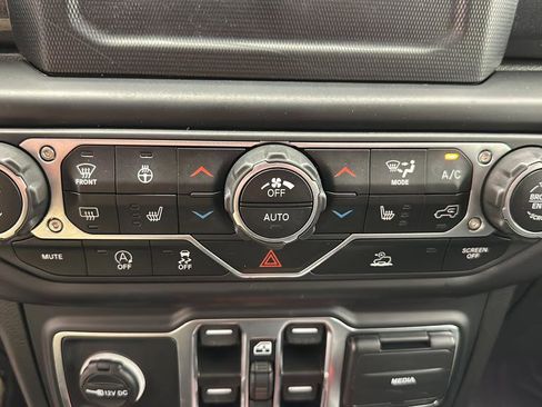 Used 2023 Jeep Wrangler Unlimited Sport AWD/4WD image 20
