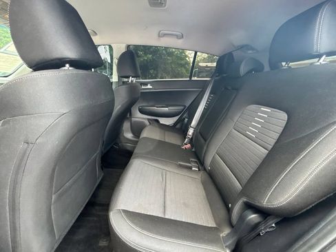 Used 2021 Kia Sportage LX w/ LX Fwd Popular Package image 21