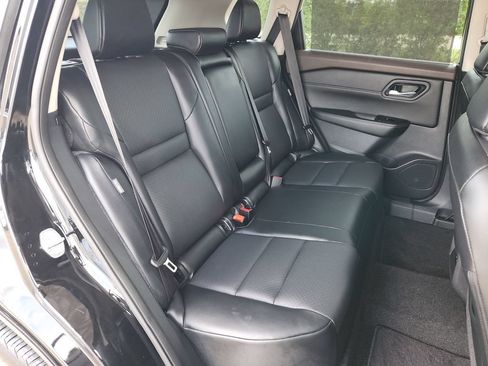 Certified 2023 Nissan Rogue SV w/ SV Premium B Package FWD image 15