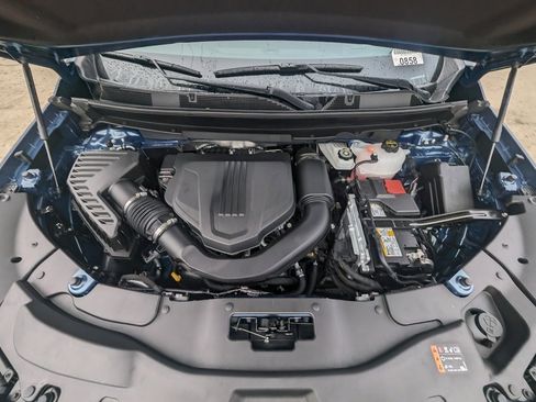 New 2026 Chevrolet Traverse LT w/ LPO, Floor Liner Package image 11