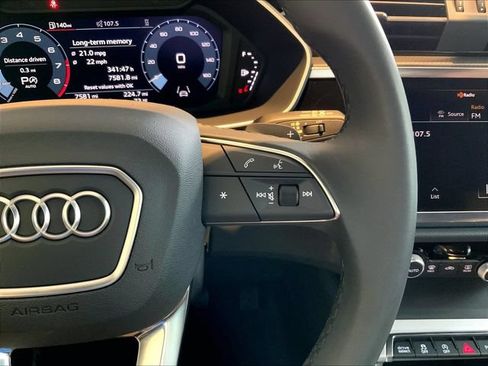 Used 2025 Audi Q3 2.0T Premium w/ Convenience Package AWD/4WD image 14