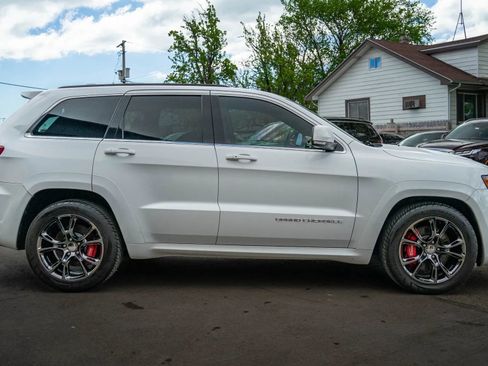 Used 2015 Jeep Grand Cherokee SRT AWD/4WD image 9
